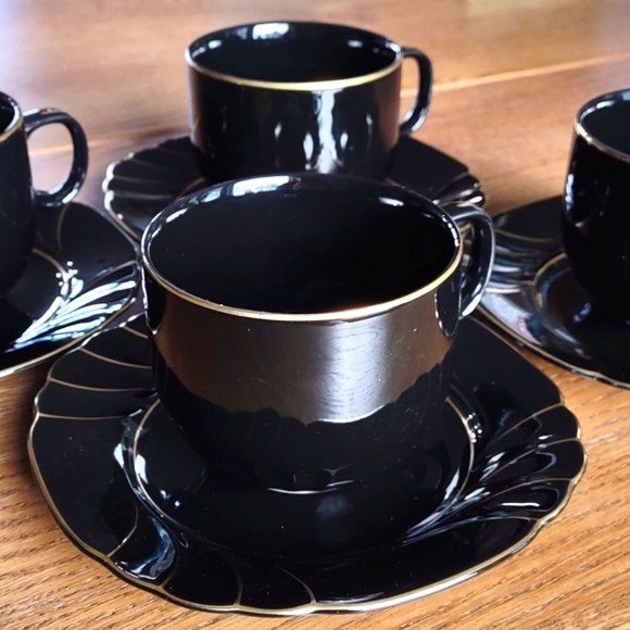 Wave Golden Black Gallery Collections by Ranmaru Teacup and Saucer (4) - Picture 8 of 13